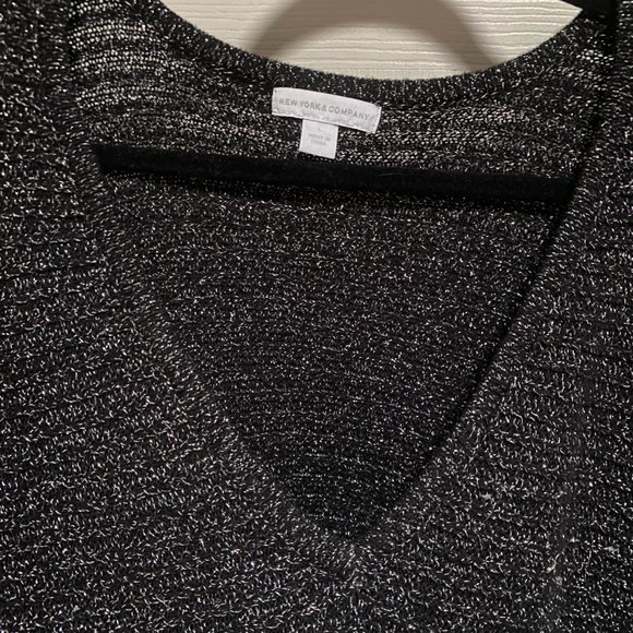 New York & Company Sparkly Black V-Neck Sweater (Large) - Picture 3 of 7